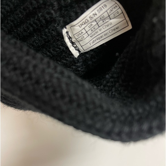 UGG Classic Cardy Knit Black - Picture 8 of 8